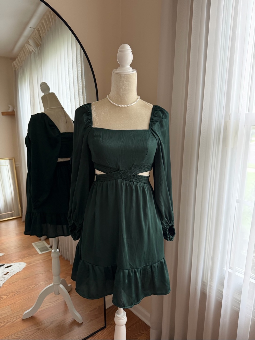 Blu Pepper Emerald Green Satin Long-Sleeve Cutout Dress Size S